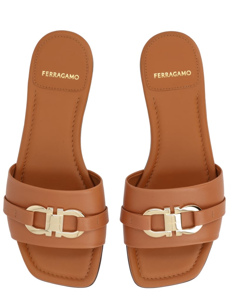 slides gancini buff leather by Selfnex