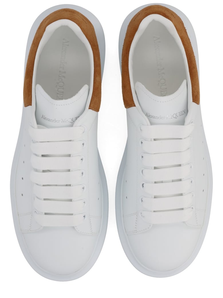 oversize sneaker by Selfnex