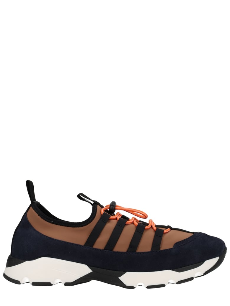 running sneaker in brown by Selfnex