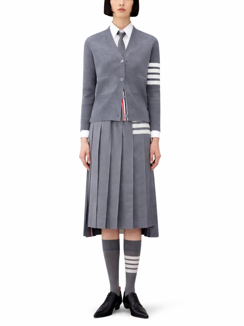 v-neck cardigan in grey by Selfnex