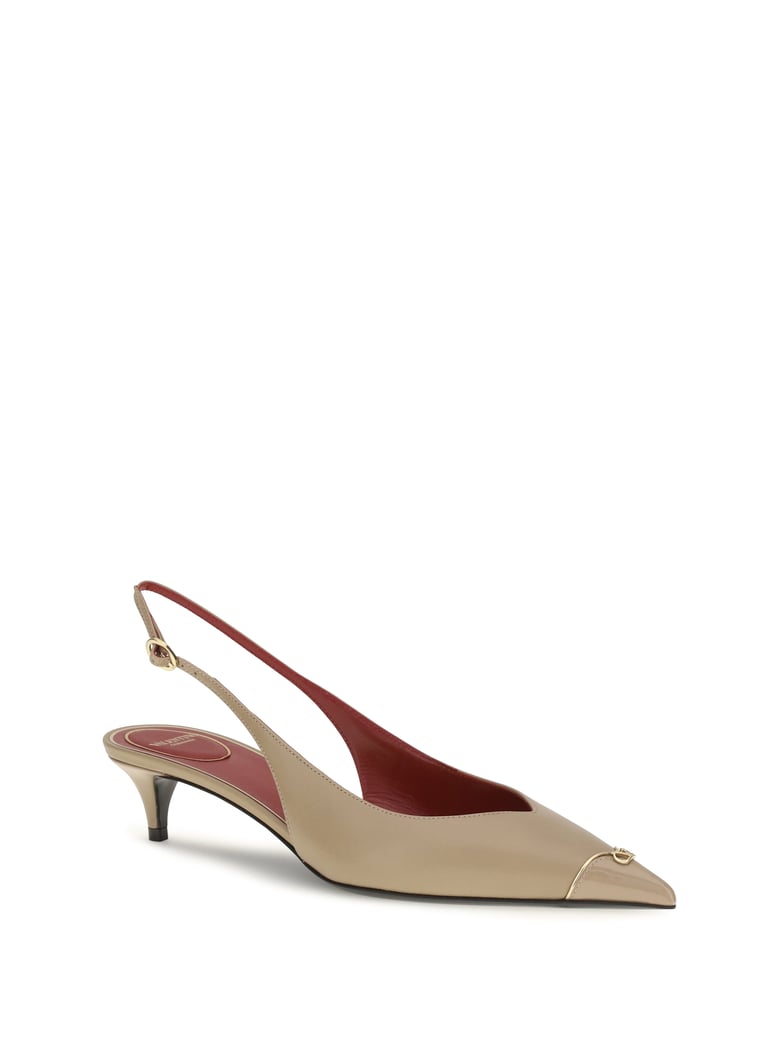 pumps vlogo signature kitten-heel camel by Selfnex