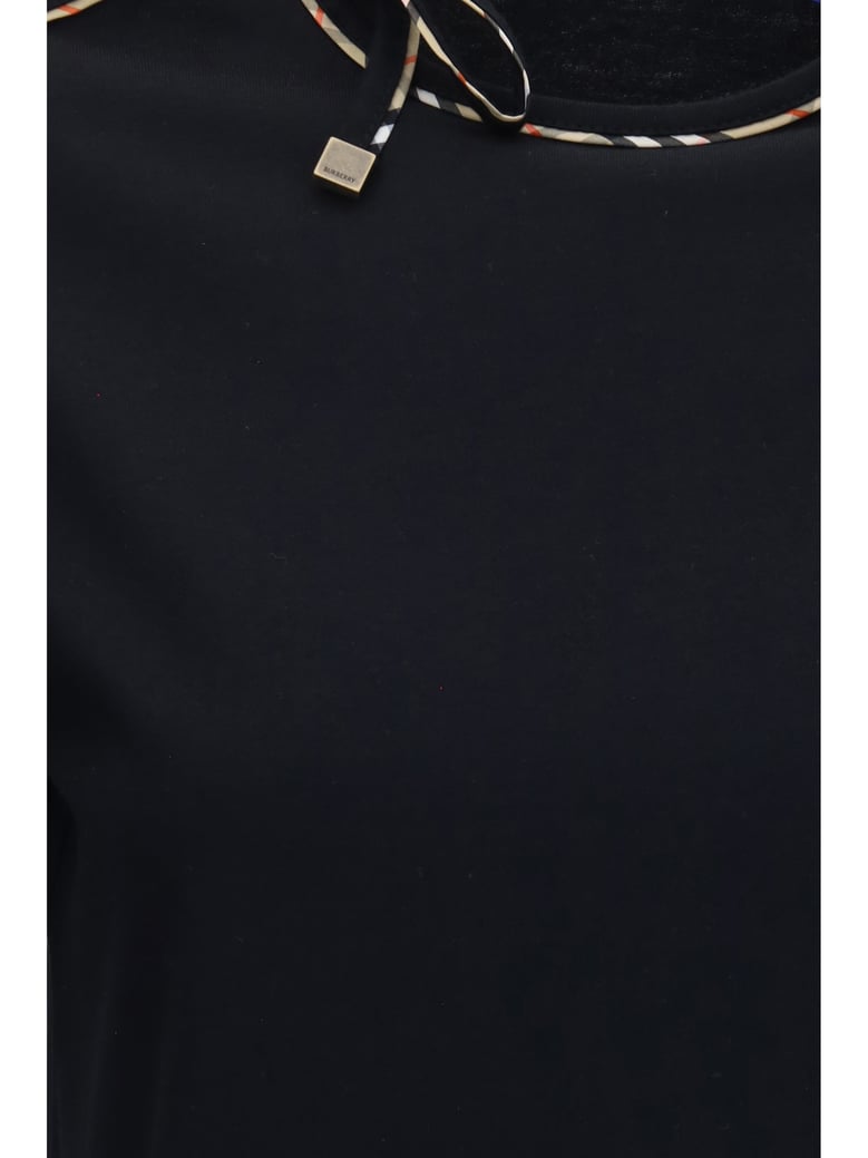 t-shirt with cut-out detail by Selfnex