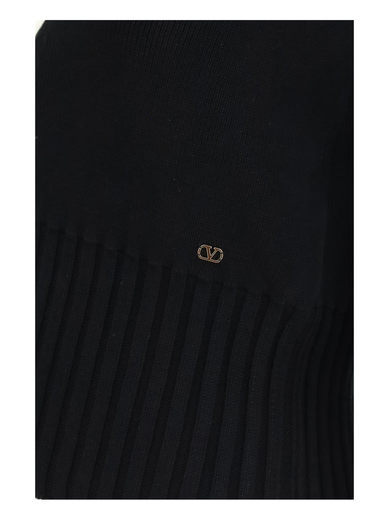 v-neck cardigan black/milk foam by Selfnex
