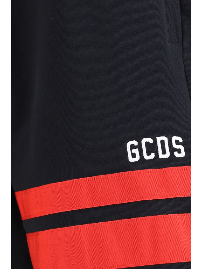 sweat shorts black/red by Selfnex