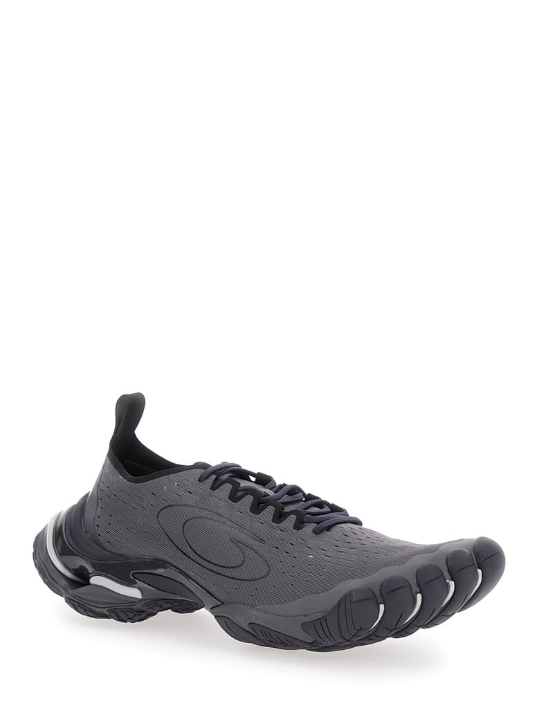 black sneaker with anatomical five-toe shape by Selfnex