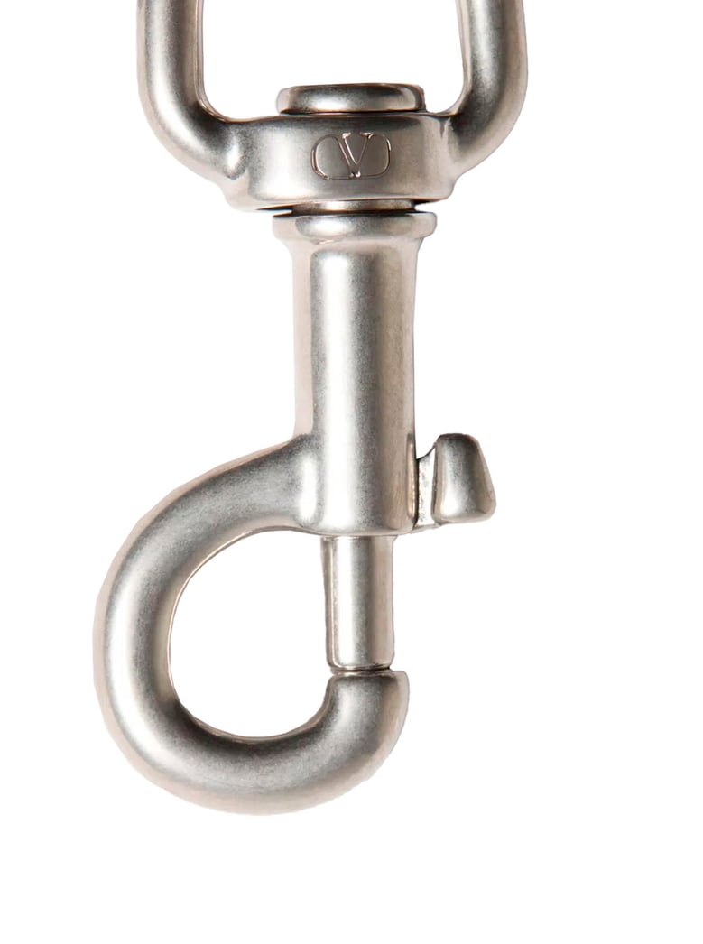 metallic keyring with vlogo charm by Selfnex