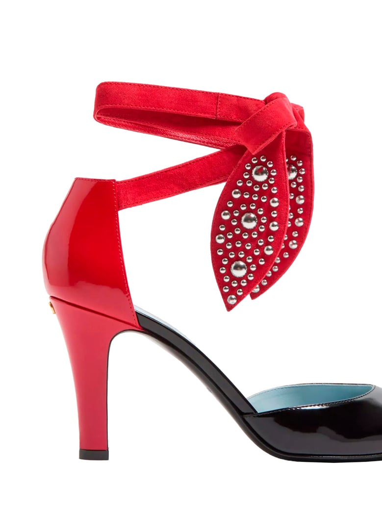 black pumps with bead embellishment by Selfnex