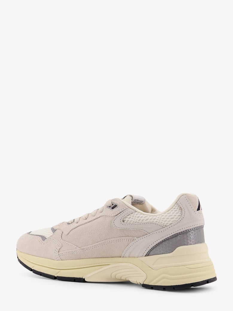 low-top suede sneakers by Selfnex