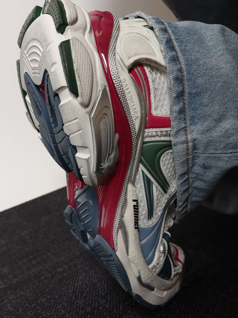 runner low-top mesh sneakers by Selfnex