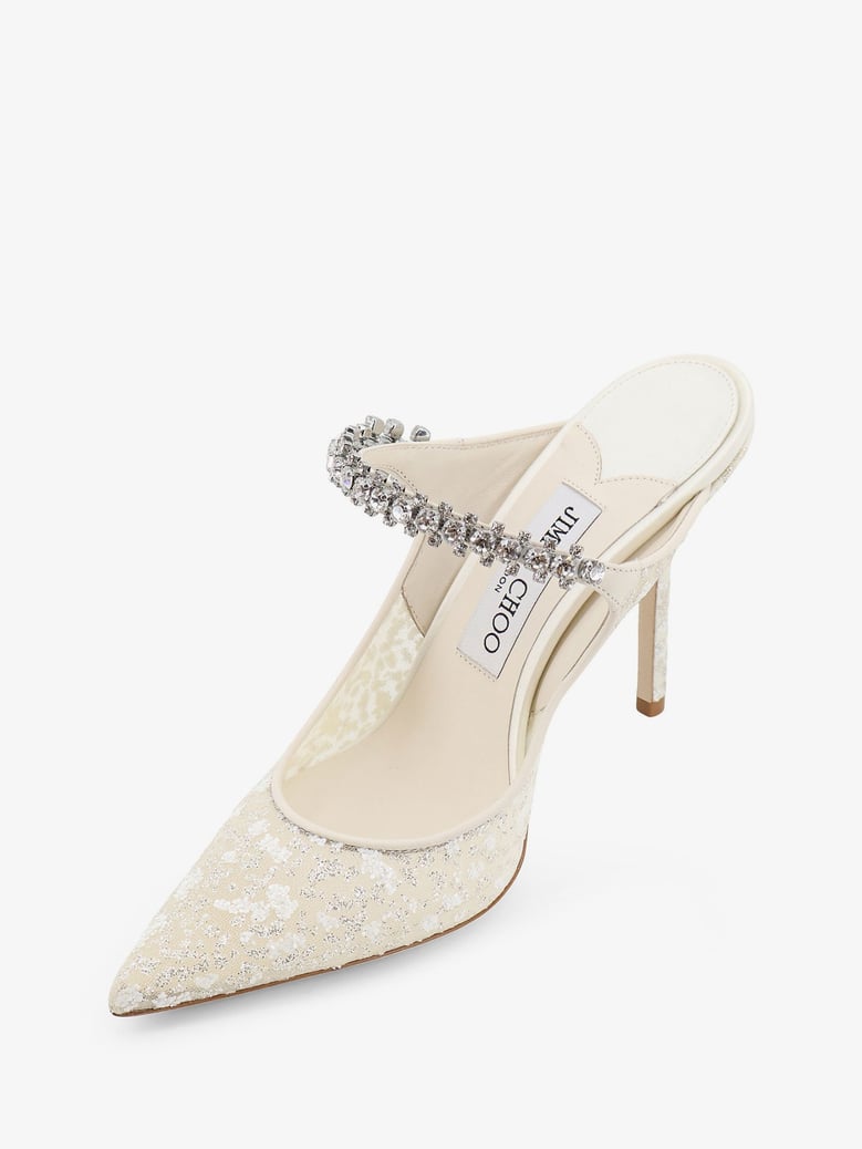 décolleté pumps white by Selfnex
