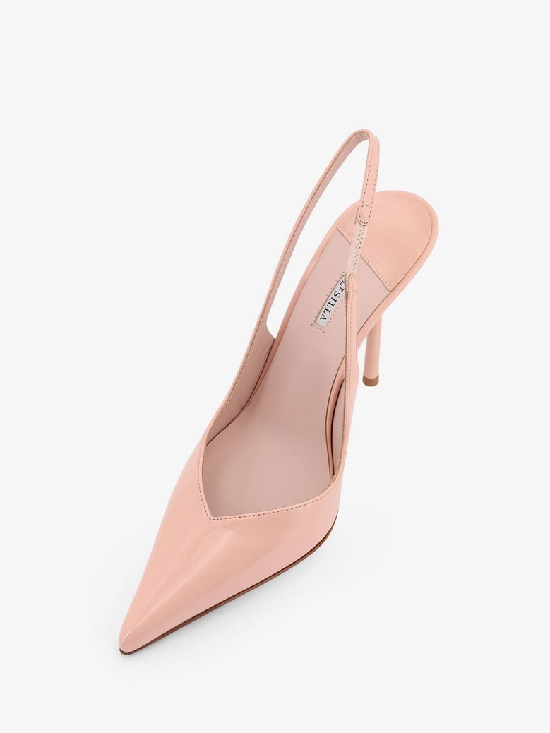 vivienne patent leather pumps by Selfnex