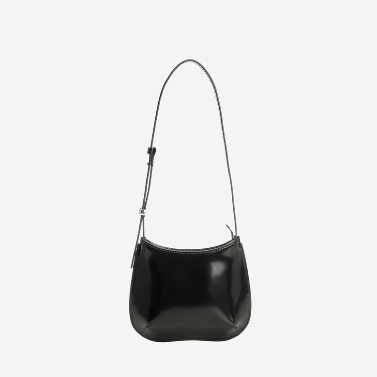 le petit bisou shoulder bag by Selfnex