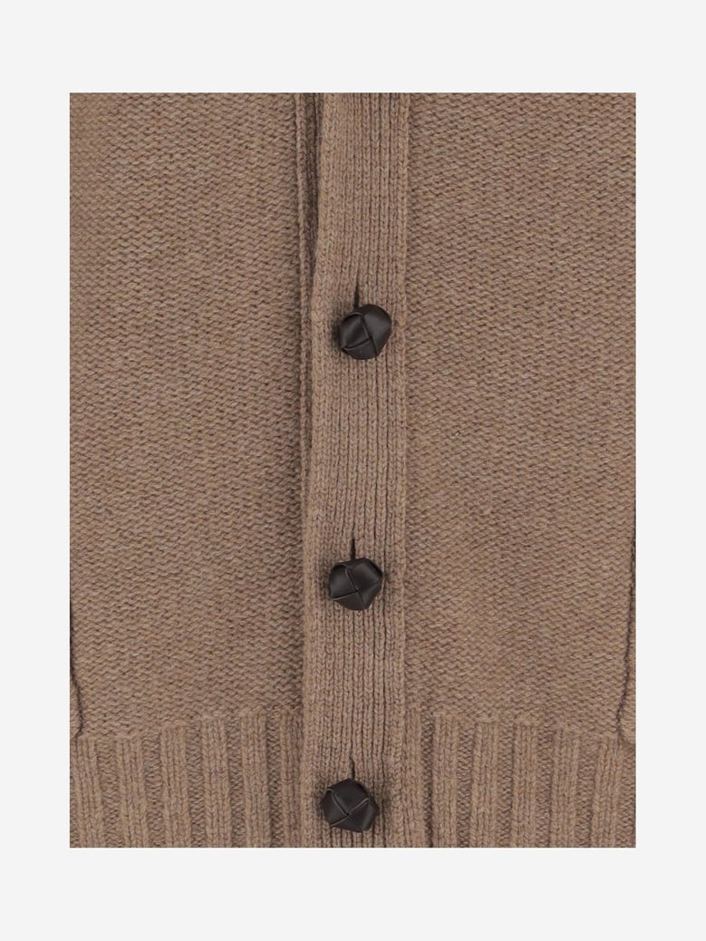 wool cardigan with v-neck design by Selfnex