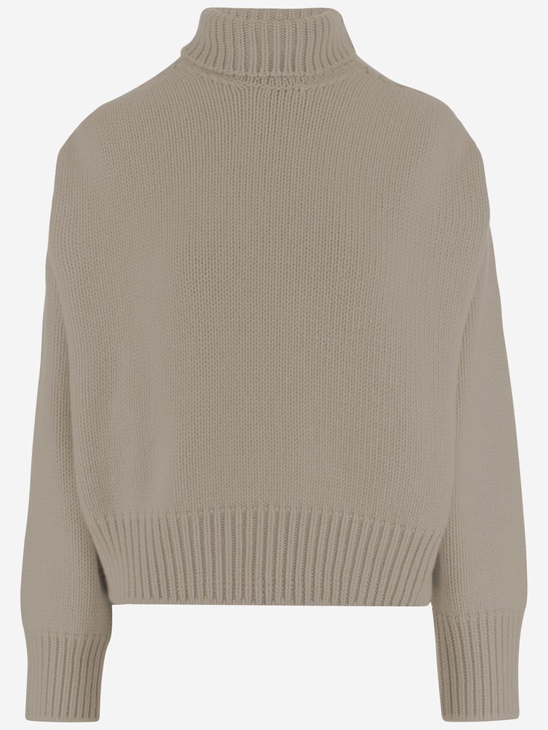 cashmere turtle neck sweater by Selfnex