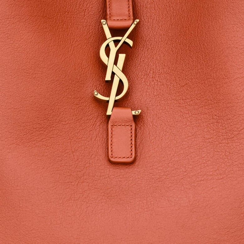 le 5 à 7 bag in textured leather by Selfnex