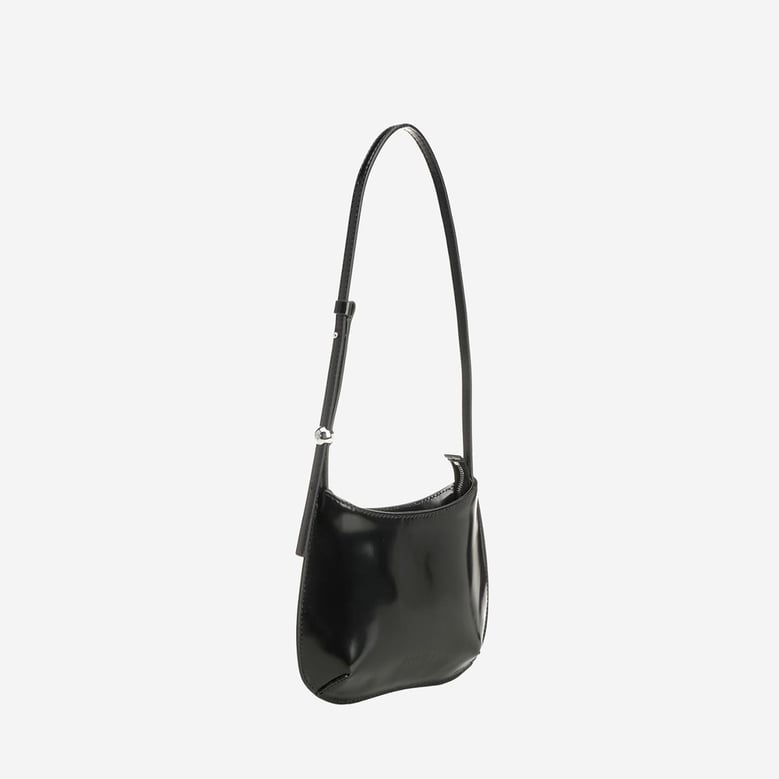 le petit bisou shoulder bag by Selfnex