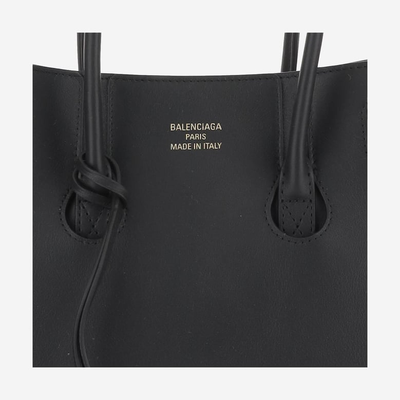 hampton mini carry all bag black by Selfnex