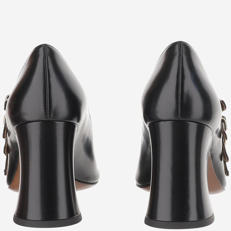 chloé janis shiny leather pumps by Selfnex