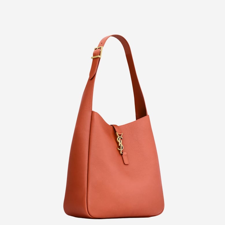 le 5 à 7 bag in textured leather by Selfnex