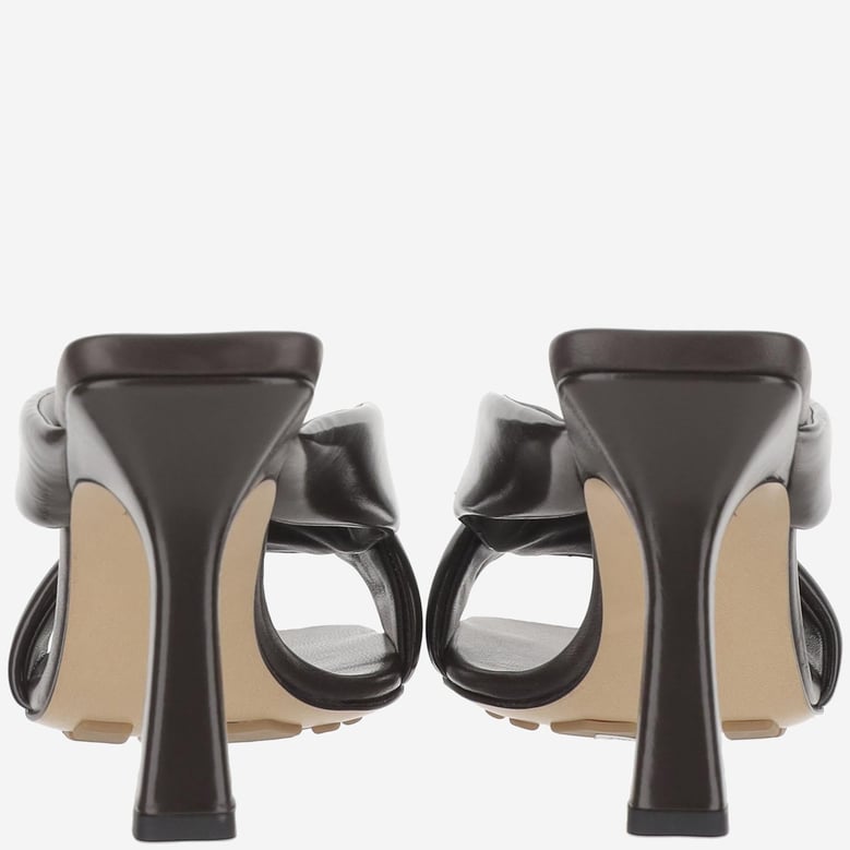 riva sandals in shiny leather by Selfnex