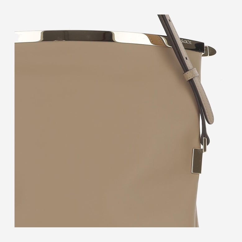 small beige flap shoulder bag by Selfnex