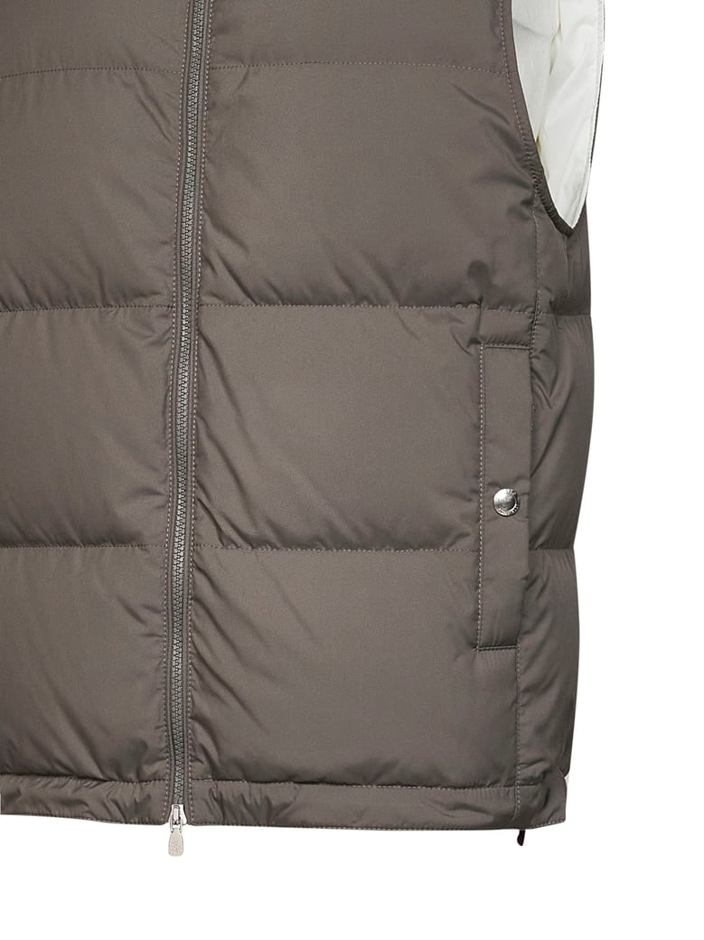 padded hooded vest grey by Selfnex