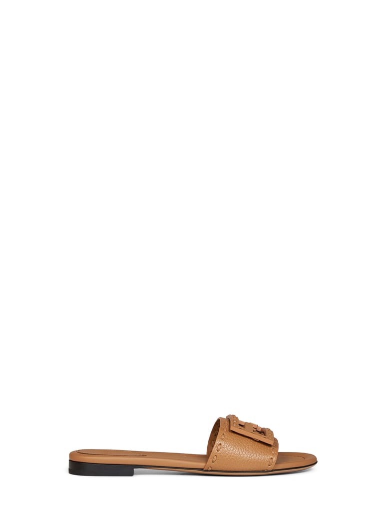 leather slides baguette camel by Selfnex