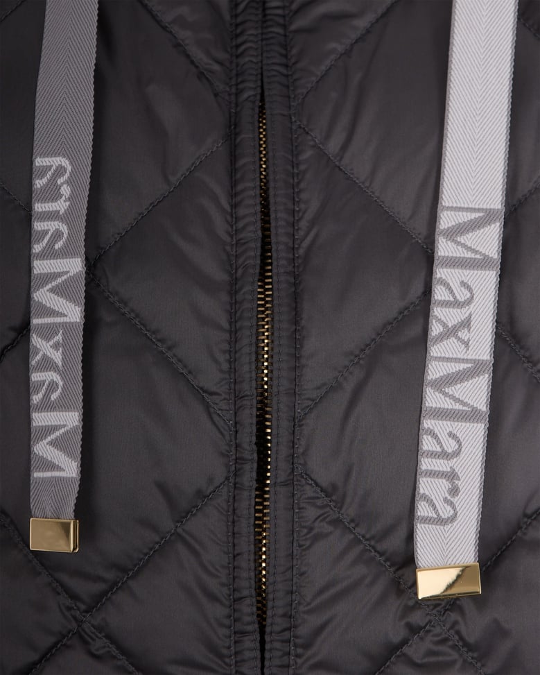 quilted gilet dark grey by Selfnex